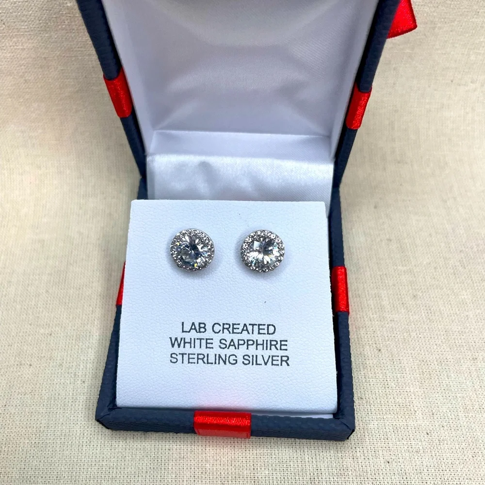 ❤️❤️NEW in box Lab Created White Sapphire Studs❤️❤️9mm - Picture 1 of 6